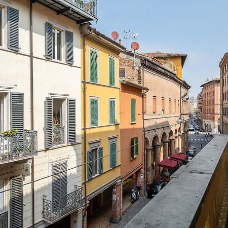 A Due Passi Dalla Pinacoteca Apartment Bologna Eksteriør billede