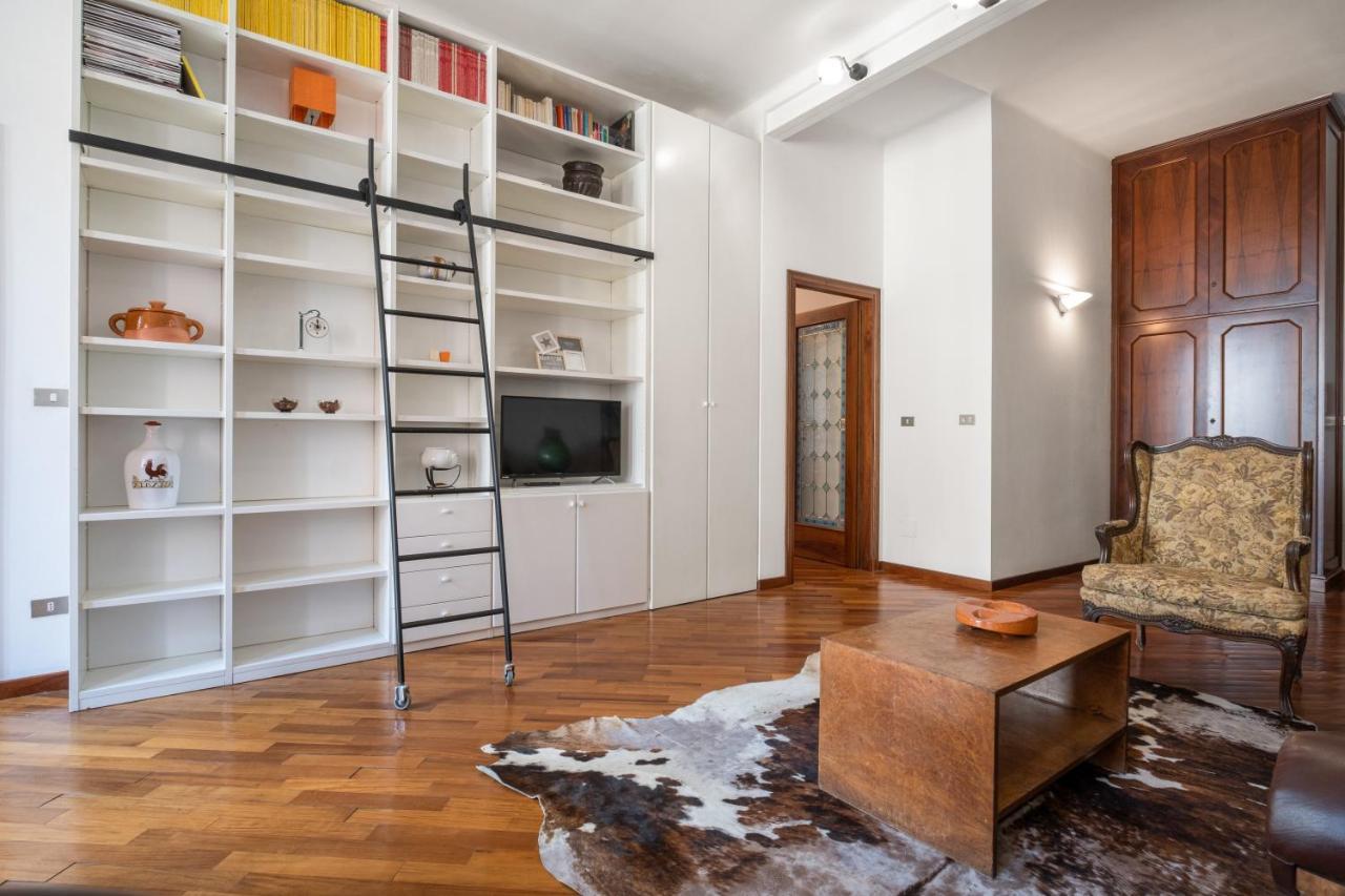 A Due Passi Dalla Pinacoteca Apartment Bologna Eksteriør billede